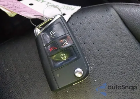 2021 Volkswagen Tiguan 2.0T Se/2.0T Se R-Line Black/2.0T Sel z USA, uszkodzony, nr VIN 3VV3B7AXXMM000572